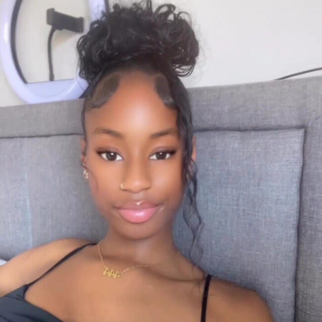 Babysitter in Bedford: Nayara