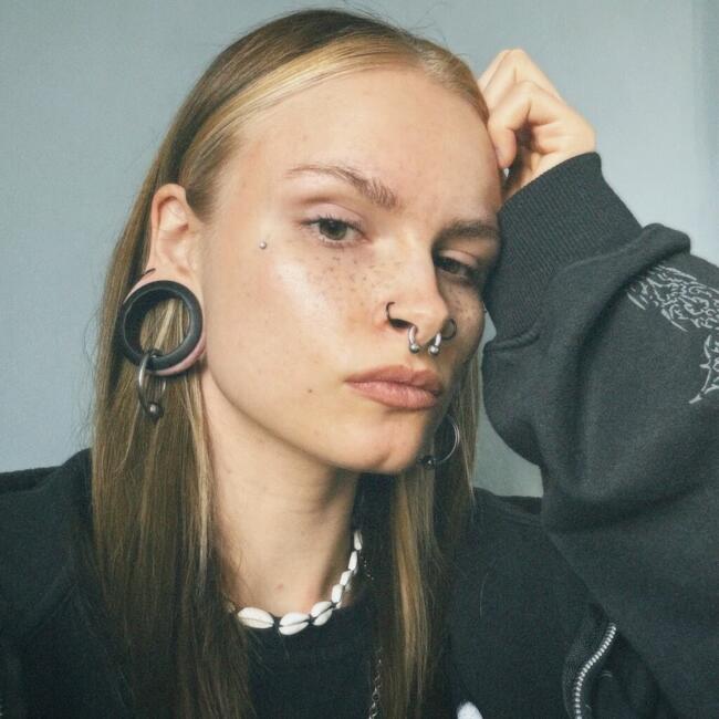 Babysitter in Berlin: Viktoria (Logan)