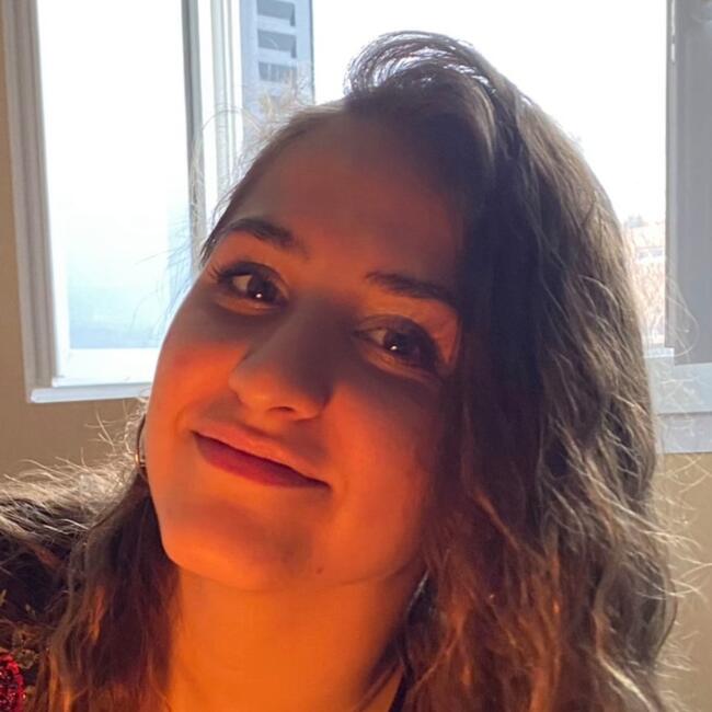 Babysitter in Apprieu: Angelica