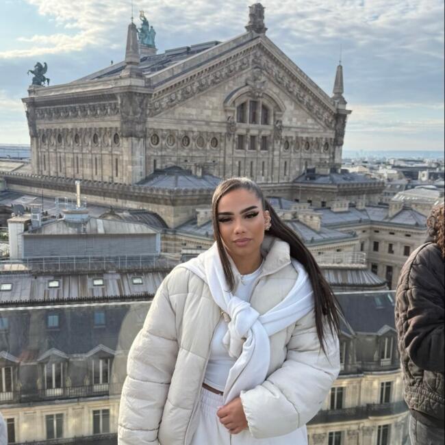 Babysitter in Mulhouse: Abir