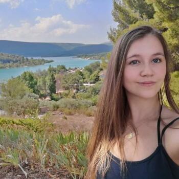 Baby-sitter in Villeneuve-d'Ascq: Alix
