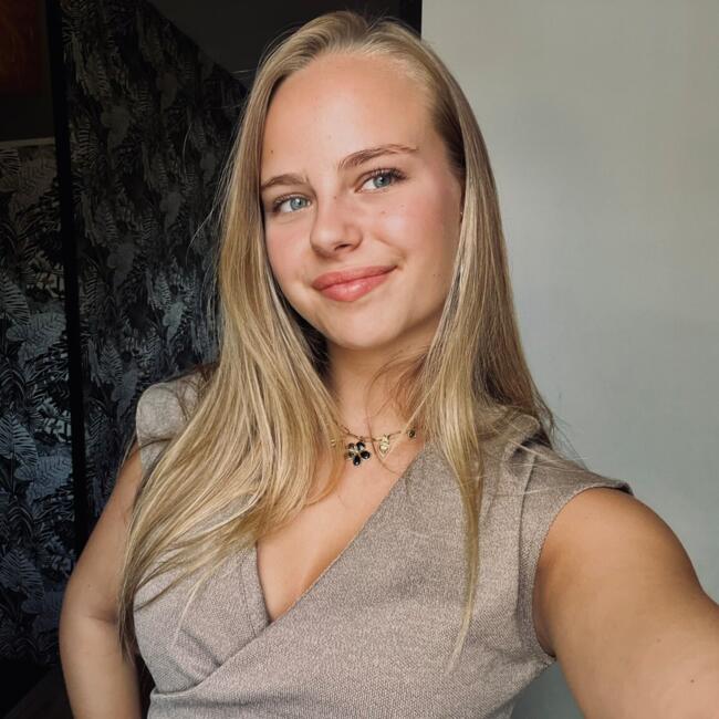 Babysitter in Bruyère (Brabant Wallon): Leane