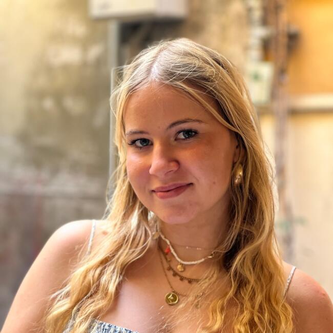 Babysitter in Ljubljana: Nika