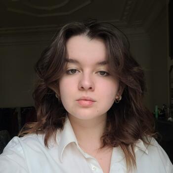 Babysitter in Sint-Joost-ten-Node: Pia-Axel