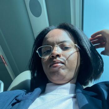 Babysitter in Coimbra: Lidiany Félix