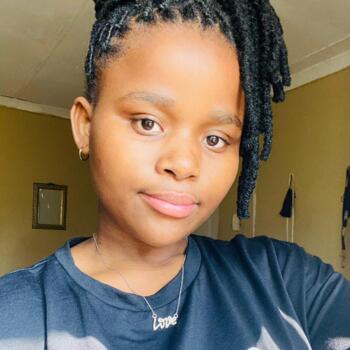 Babysitting job in Mthatha: babysitting job Simamkele