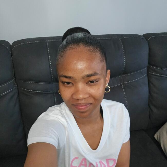 Baby-sitter in Oshawa: Tanya