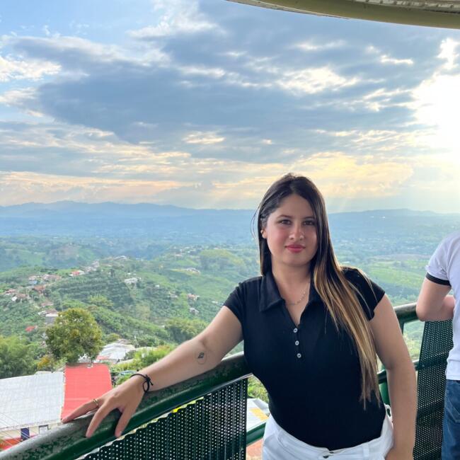 Canguro en Reus: Angie Estefanía