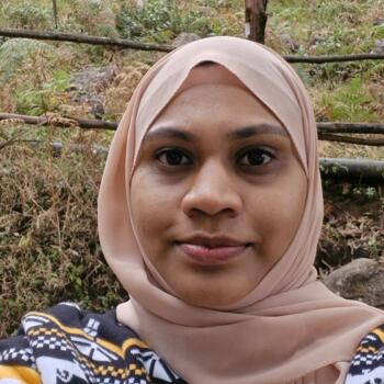 Chambe में बेबीसिटिंग की नौकरी: बेबीसिटिंग से जुड़े काम Jesna