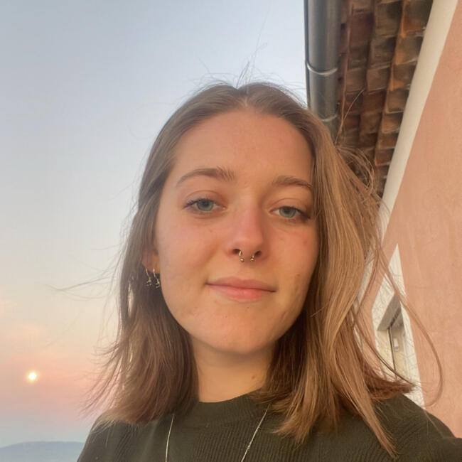 Babysitter in Cagnes-sur-Mer: Clarisse
