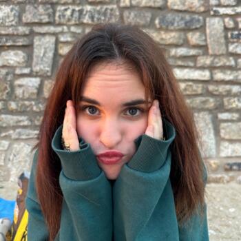 Babysitter in Quimper: Alyssia