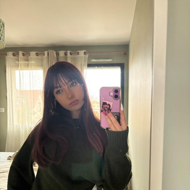 Babysitter in Boulogne-Billancourt: Camille