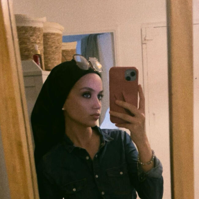 Babysitter in Chanteloup-les-Vignes: Ilham