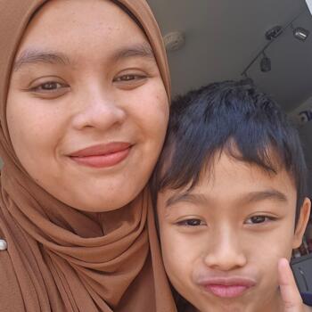 Babysitting job in Coventry: babysitting job Syakirah