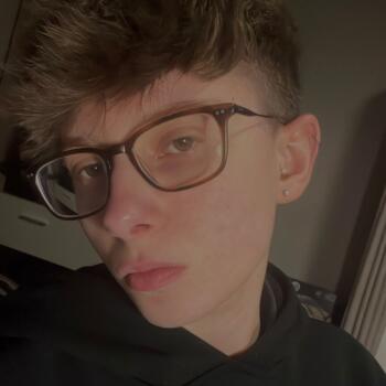 Babysitter in Charleroi: Elena