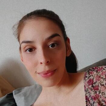 Babá em Carapicuíba: Estela