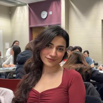 Baby-sitter Calgary: Masooda (Zoey)