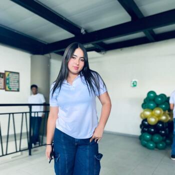 Niñera en San Antonio del Prado: Mariana