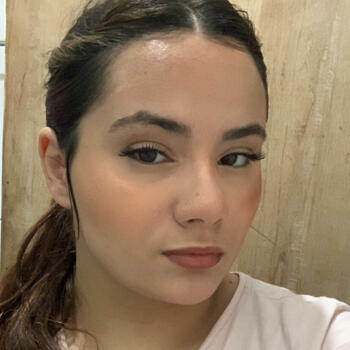 Babysitter in Contagem: Ana Julia