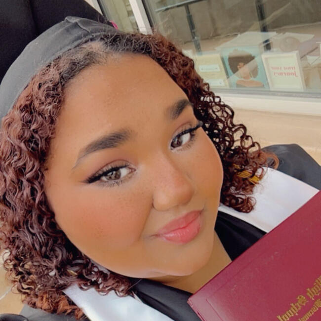 Babysitter in Kenosha: Maddox