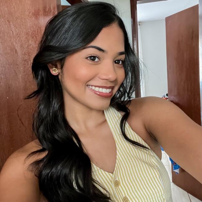 Babá em Patos de Minas: Julia