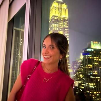 Babysitter in Sint-Pieters-Woluwe: Chloe