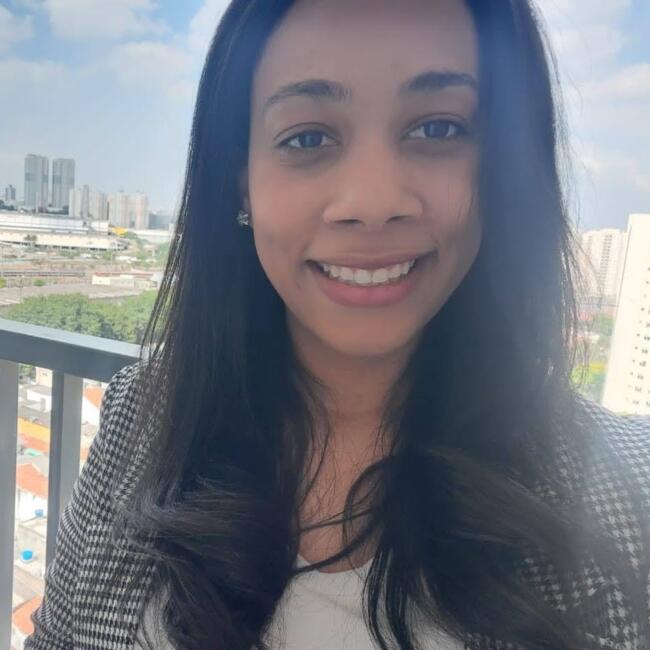 Babysitter in Porto: Leticia