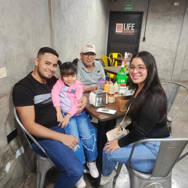 Trabajo para niñera en Maracay: Richard