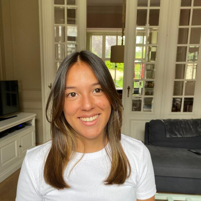 Babysitter in Brussels: Charlotte