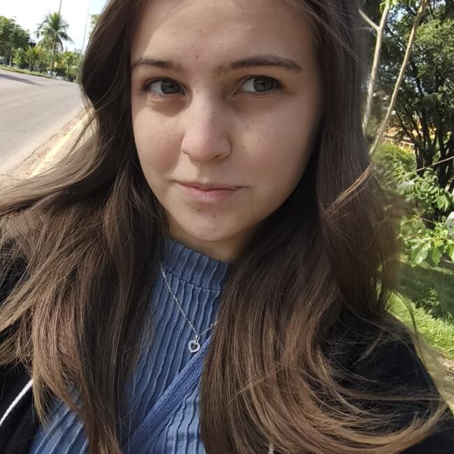 Babá em Cuiabá: Thayla