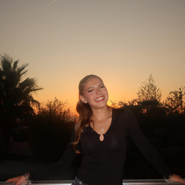 Babysitter in Rognac: Jade.