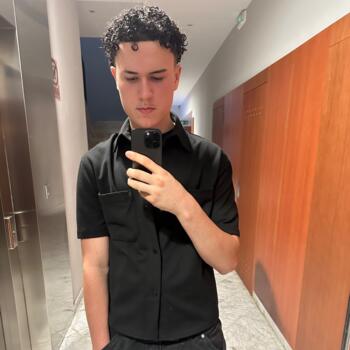 Babysitter in L'Hospitalet de Llobregat: Ivan