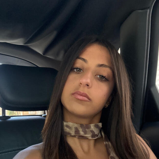 Babysitter in Caen: Melissa