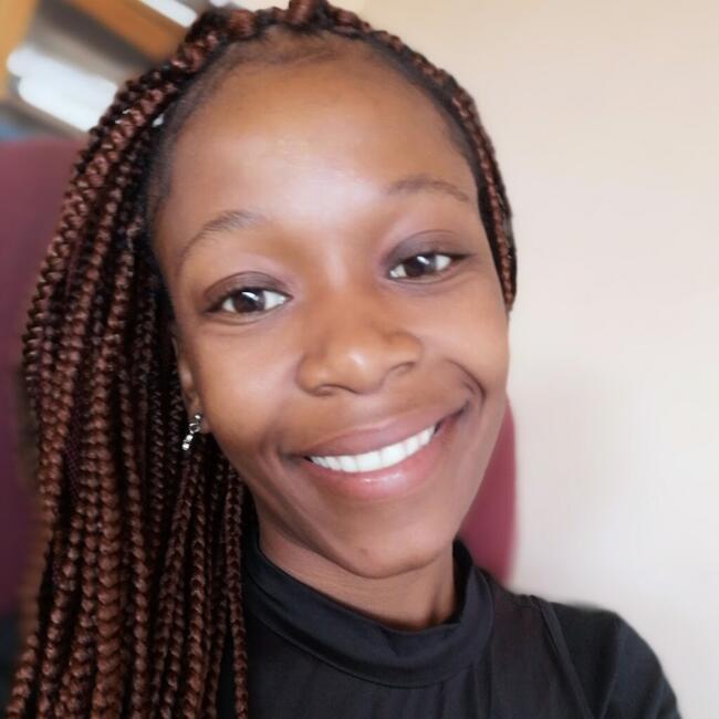 Babysitter in Lenasia: Yonela