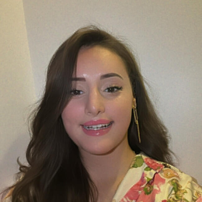 Baby-sitter in Montréal: Liza