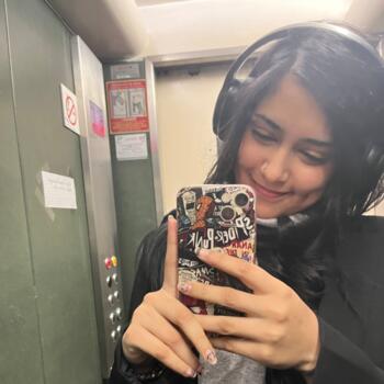 Babysitter em Porto: Saliha