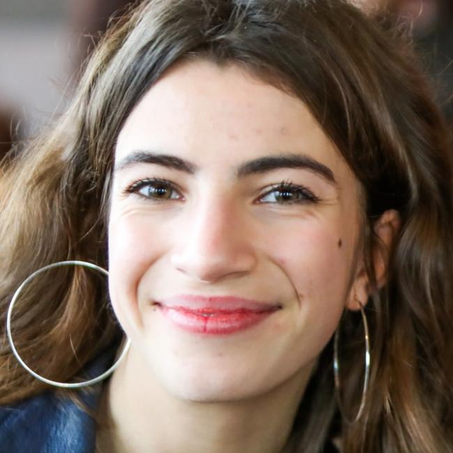 Babysitter in Lyon: Rosalie