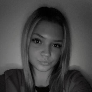 Babysitter in Ganshoren: Margaux