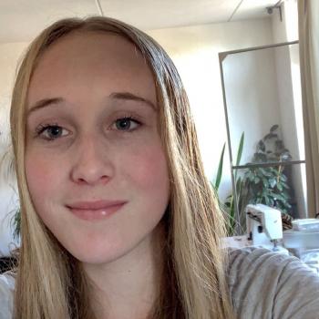 Oppas in Oud-Beijerland: Eveline