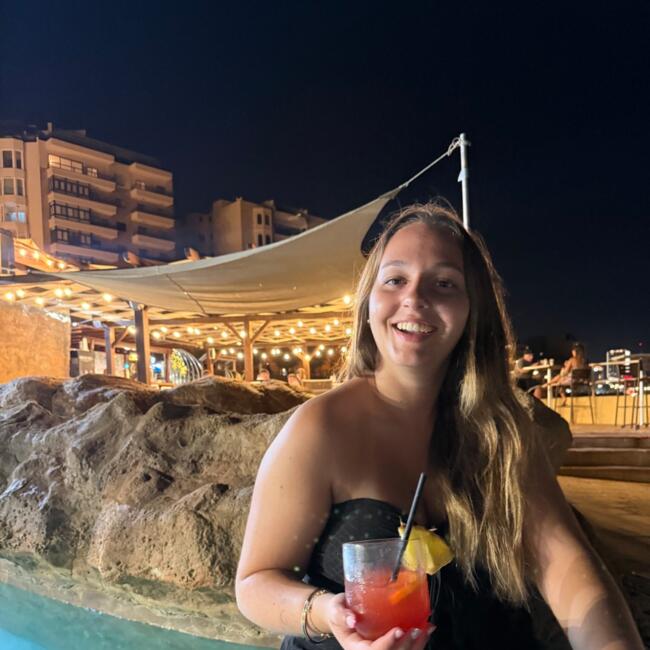 Babysitter in Morcenx: Maylis