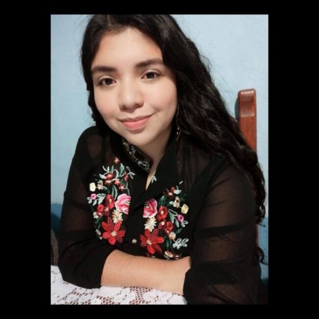 Babysitter in Venceremos: Yesenia