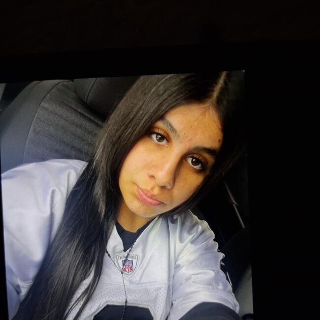 Babysitter in Pomona: Lily