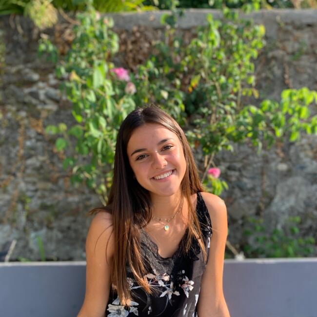 Babysitter in Anglet: Flo