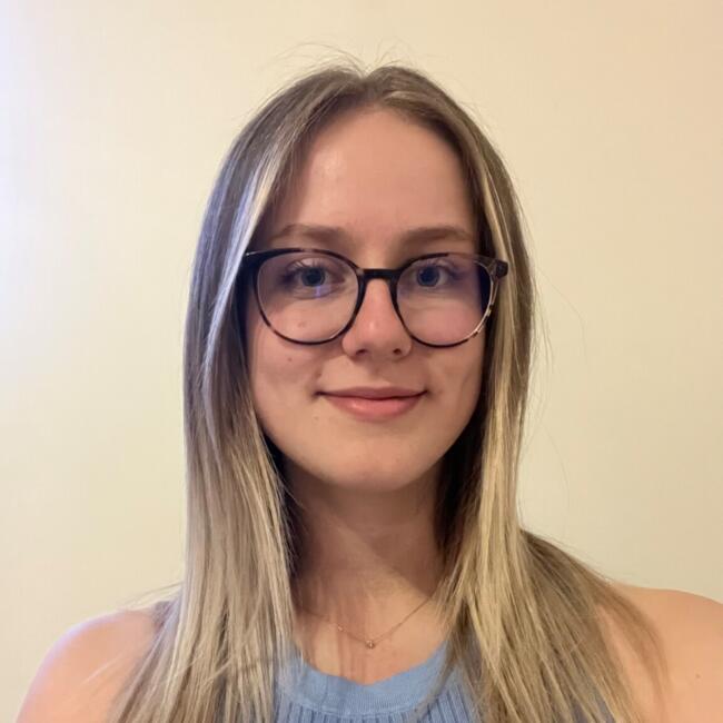 Babysitter in Saint-Pourçain-sur-Sioule: Jeanne