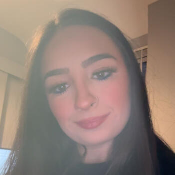 Babysitter in Swansea: Kate