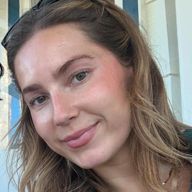 Babysitter in Sydney: Olivia