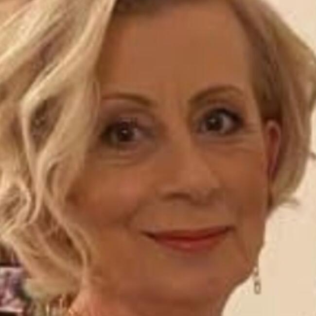 Babysitter in Korydallos: ΧΡΥΣΟΥΛΑ