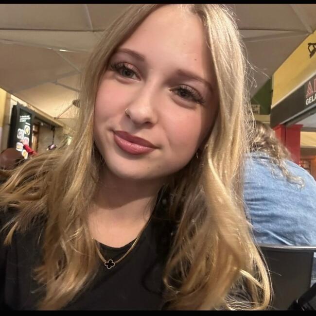 Babysitter in Rüti: Natalia