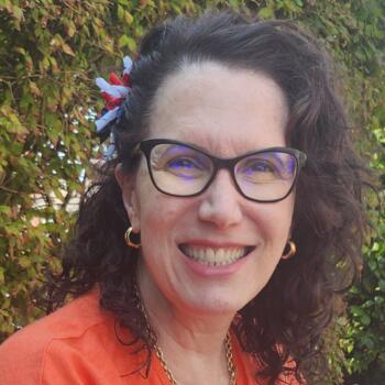 Babysitter in Belfast: Linda