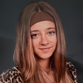 Baby-sitter Saint-Herblain: Kenza